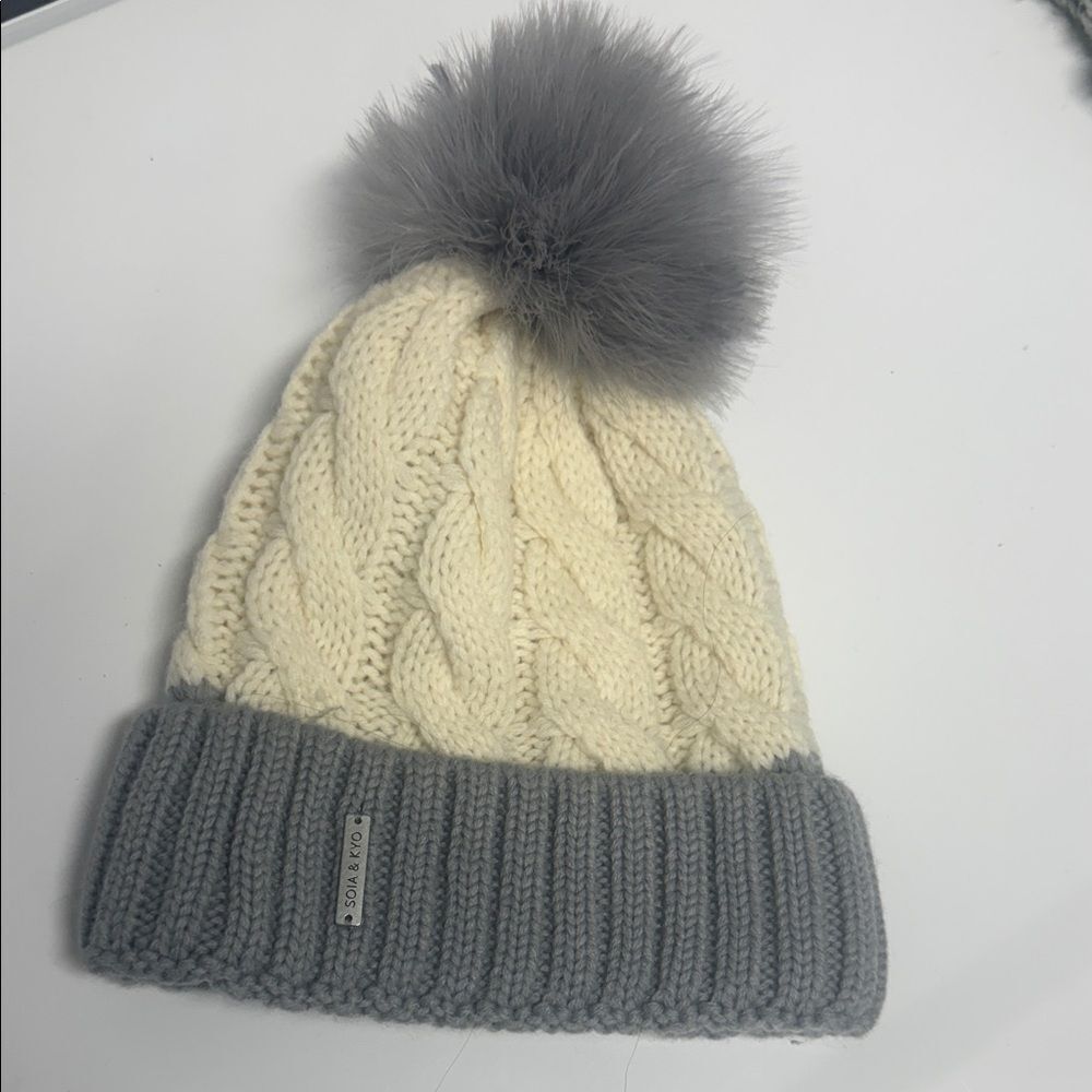 Sio and Kyo Beanie Fur Top - Ivory and Gray Cable Knit Beanie Hat